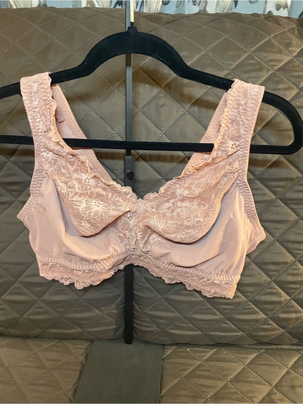 Breezies set of 3 comfort wireless bras, peach, ivory and beige size 1x. - Picture 7 of 10